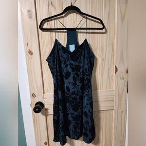 Gren Velvet Short Dress